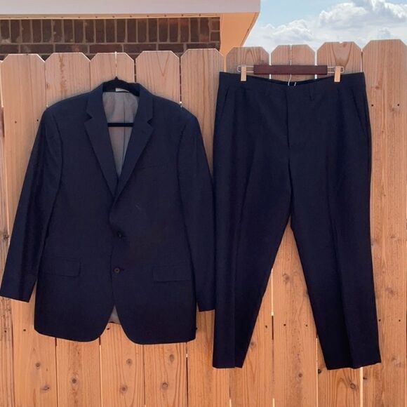 🔥 Take 50% OFF- J. Ferrar Slim Fit 2pcs Men’s Suit, Jacket 44R / Pant 36X30 - Picture 8 of 16